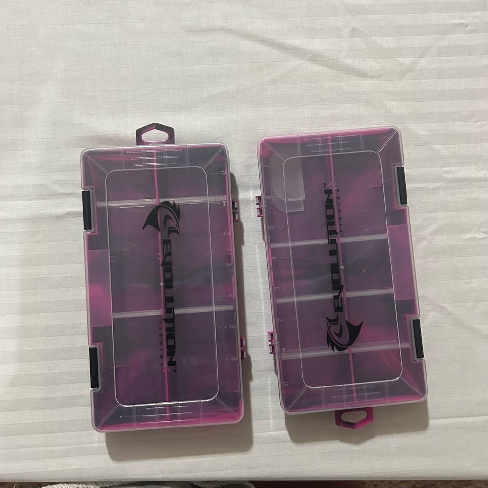 (2) Evolution tackle box/tray